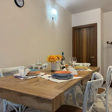 Station, Sea, Wifi, Ac & Parking Διαμέρισμα *